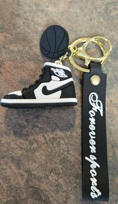 Porte-clés Soulier Noir et blanc en PVC